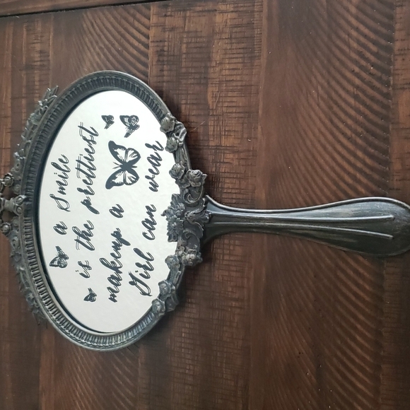 Decorative hanging mirror - Picture 1 of 7